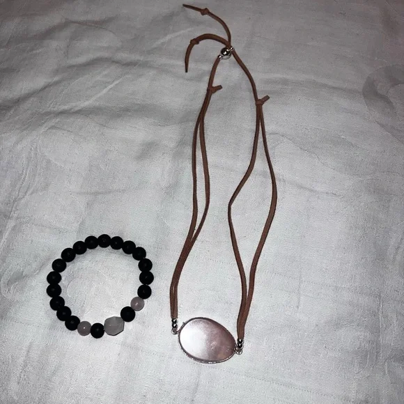 Pink stone jewelry - Picture 5 of 7